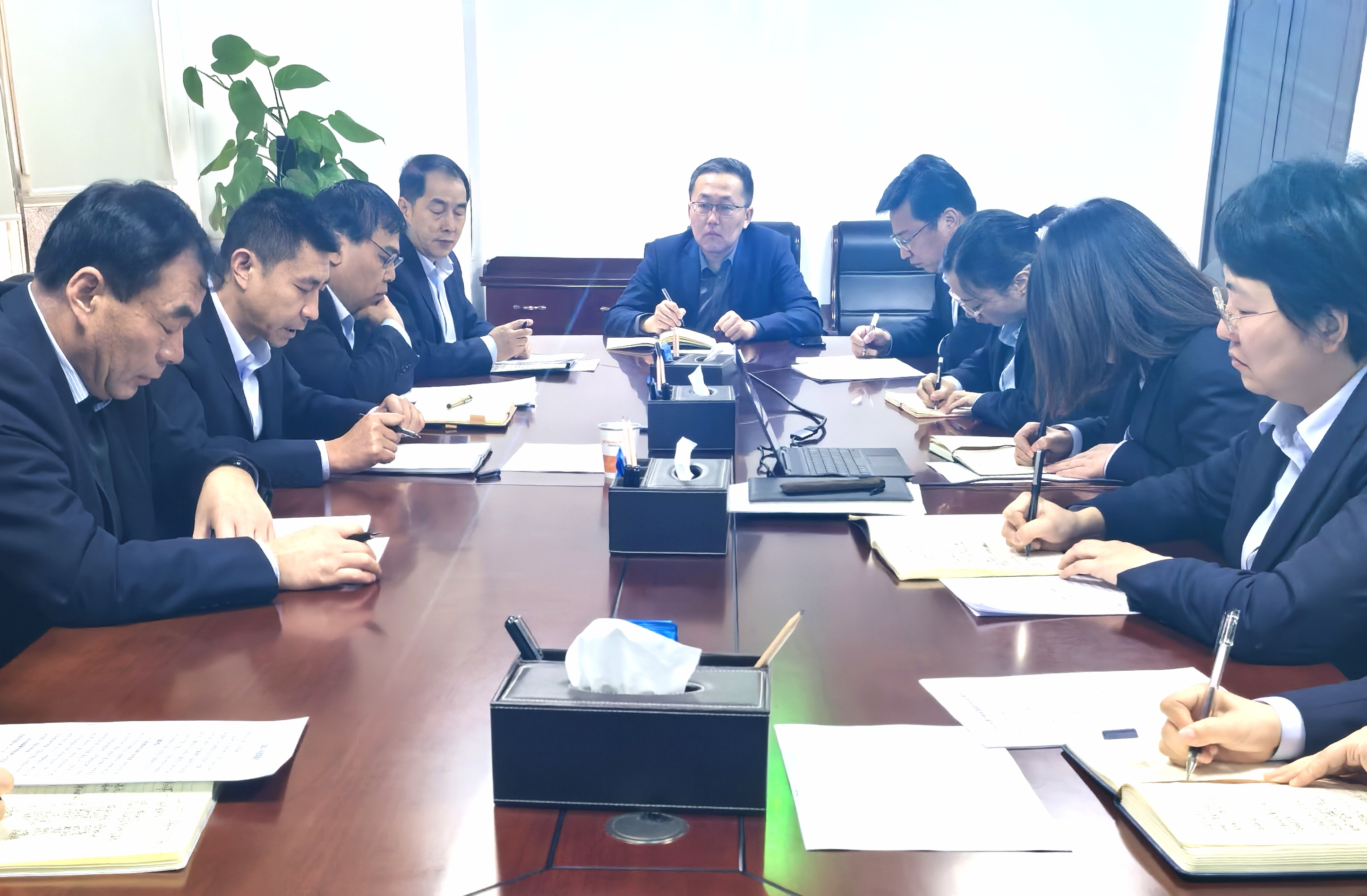 311735632332134802.jpg 12.31年终述职会圆满实现1.jpg